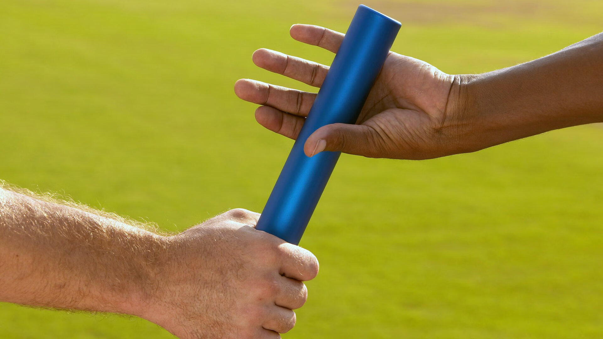 本土教练与外教之间的职责边界是否模糊,外籍教练与中国教练