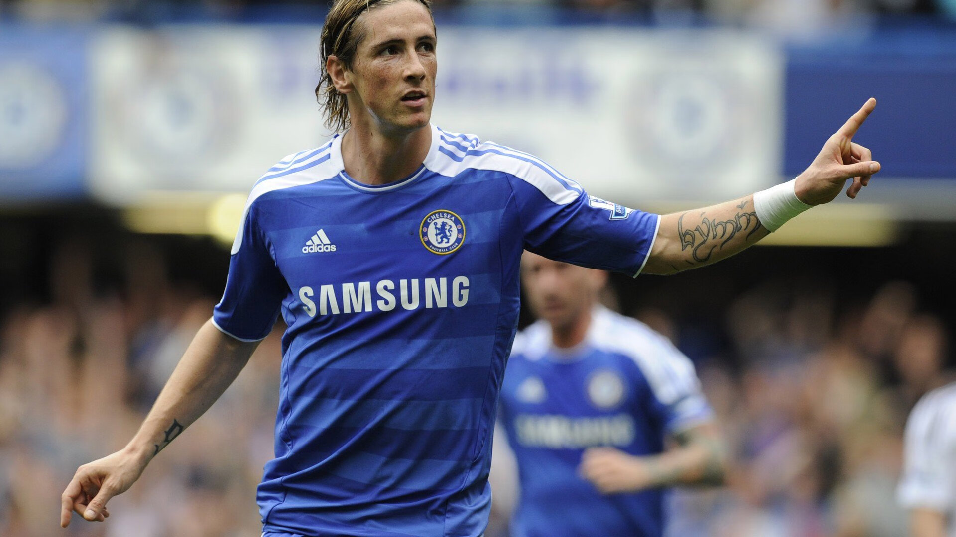 乐鱼体育平台-中国足球推动多语种海外传播扩大品牌国际影响力，中国足球国外效力名单